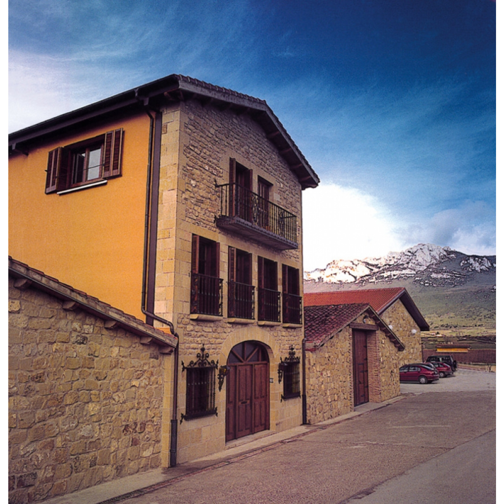 Tradición y modernidad se unen en Bodegas Vallobera
