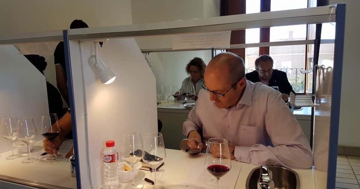José Ignacio Junguitu, en plena cata