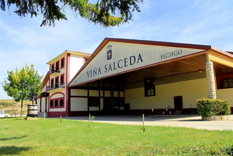 Exterior de la bodega