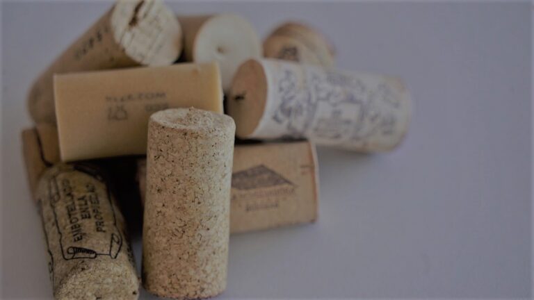 Corchos-guardines-del-vino