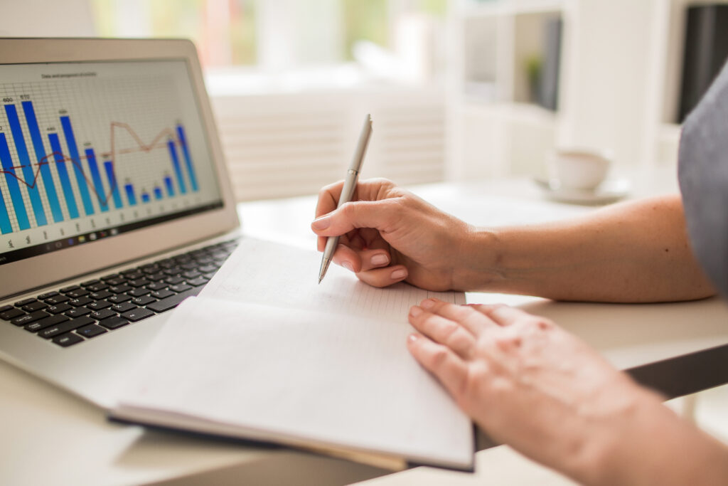 analyzing-statistics-work-1024x683.jpg