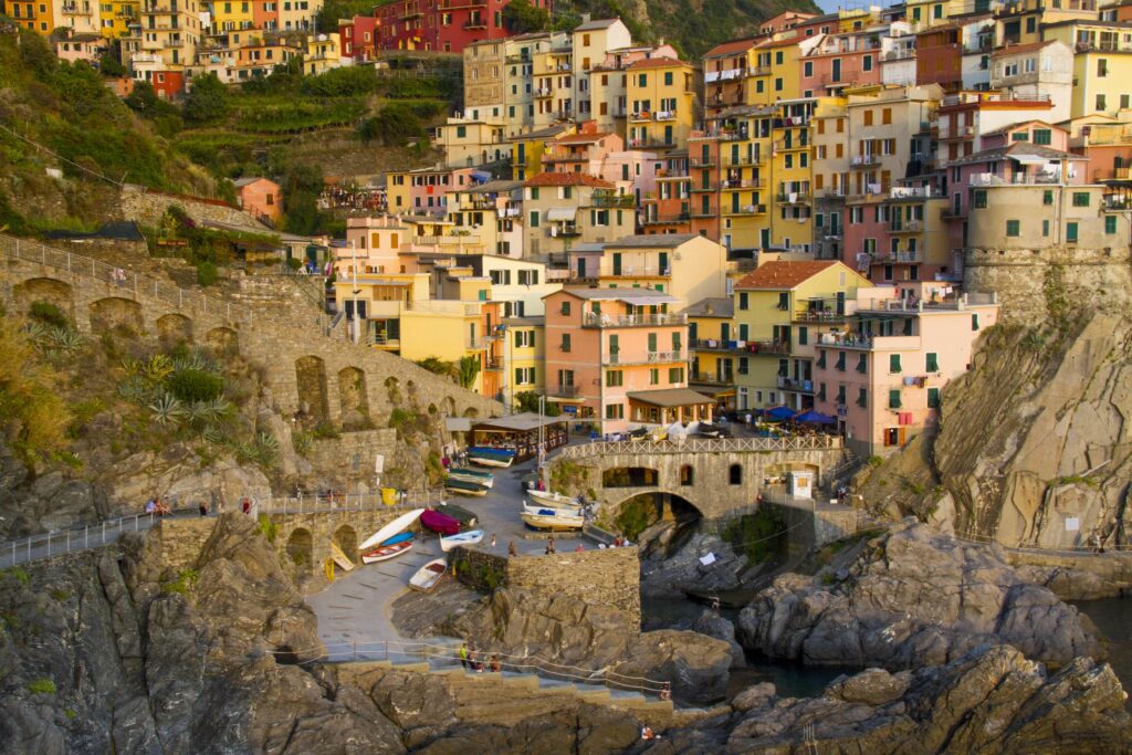 beautiful-shot-cute-town-manarola-with-colorful-apartment-buildings-1024x683.jpg