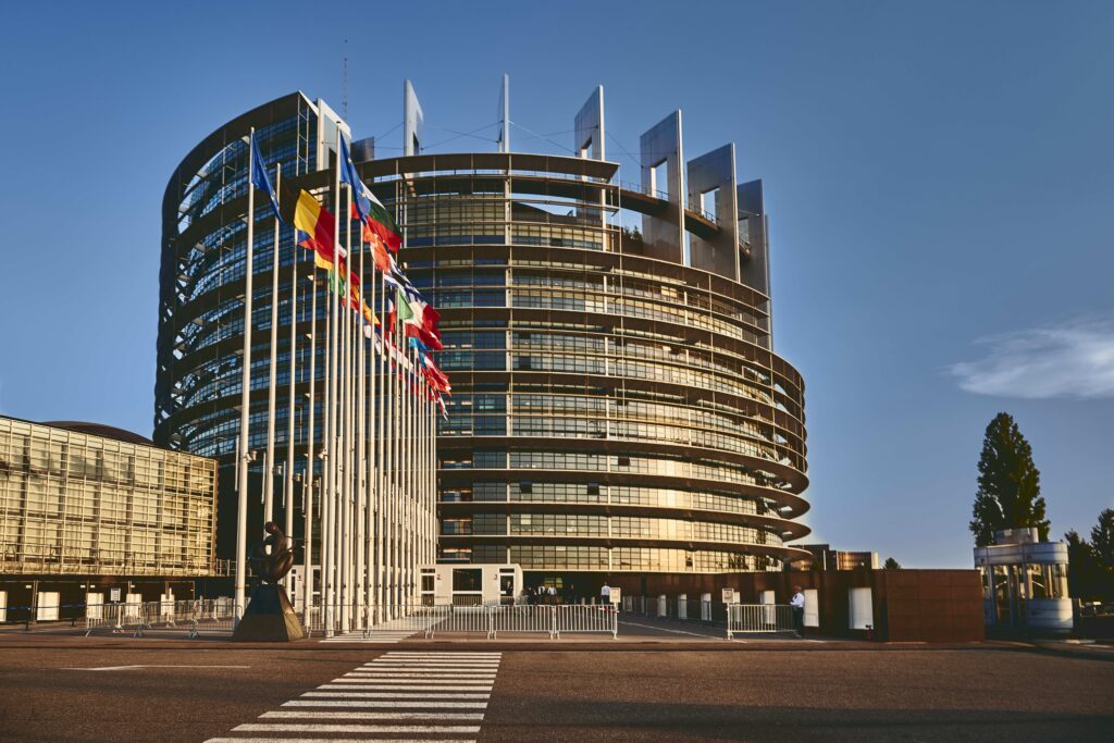 european-parliament-building-strasbourg-france-with-clear-blue-sky-background-1024x683.jpg